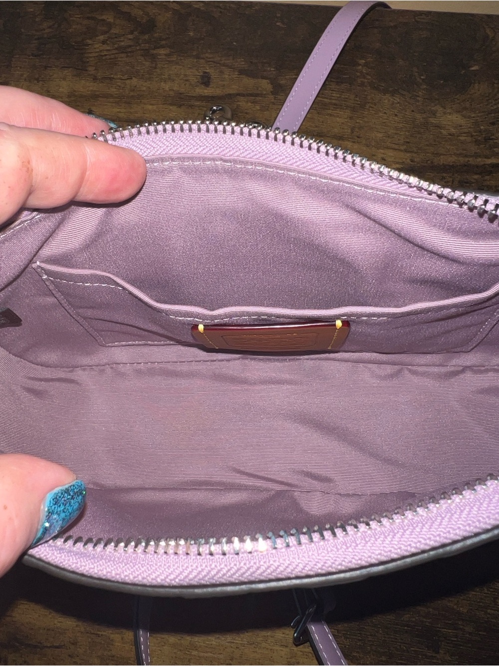 Coach Teri Shoulder Bag in Signature Leather with Heart Charm - Picture 5 of 6